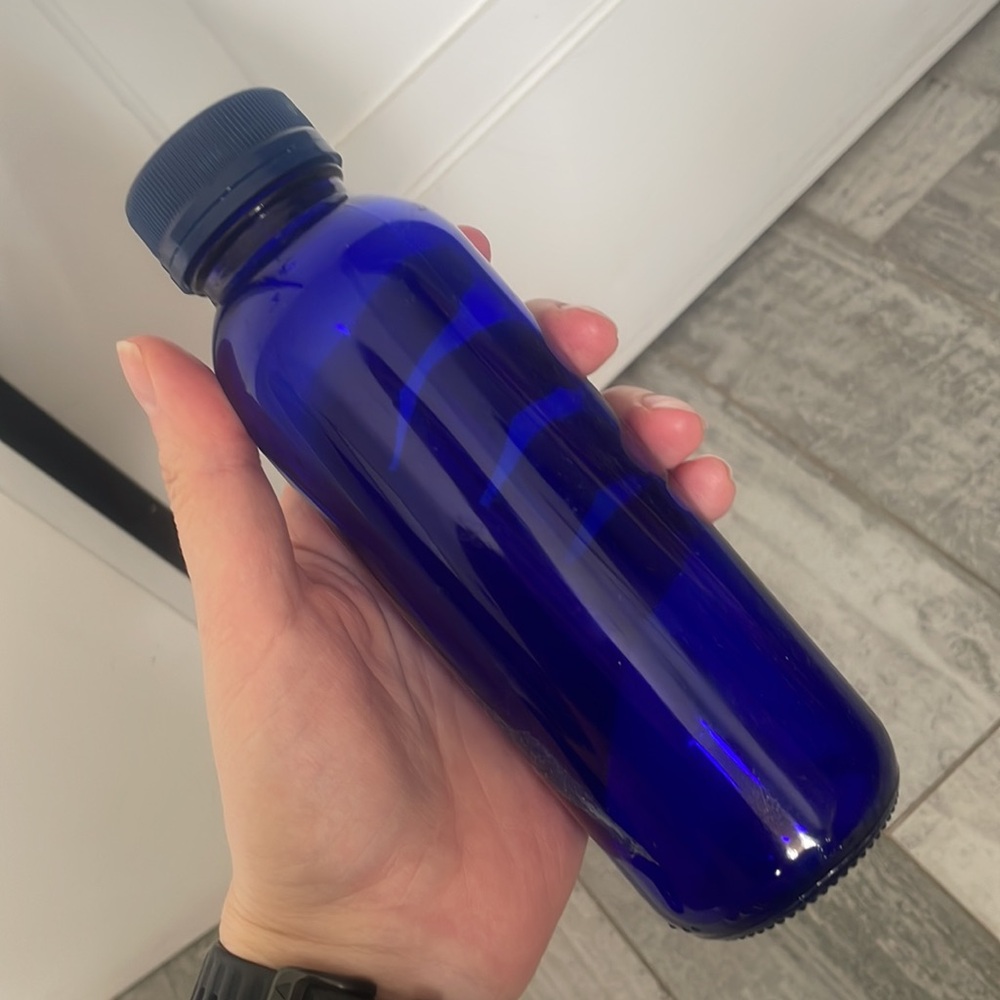 1-2 Set of Exquisite Cobalt Blue Water Glass Bottle Smooth screw lid